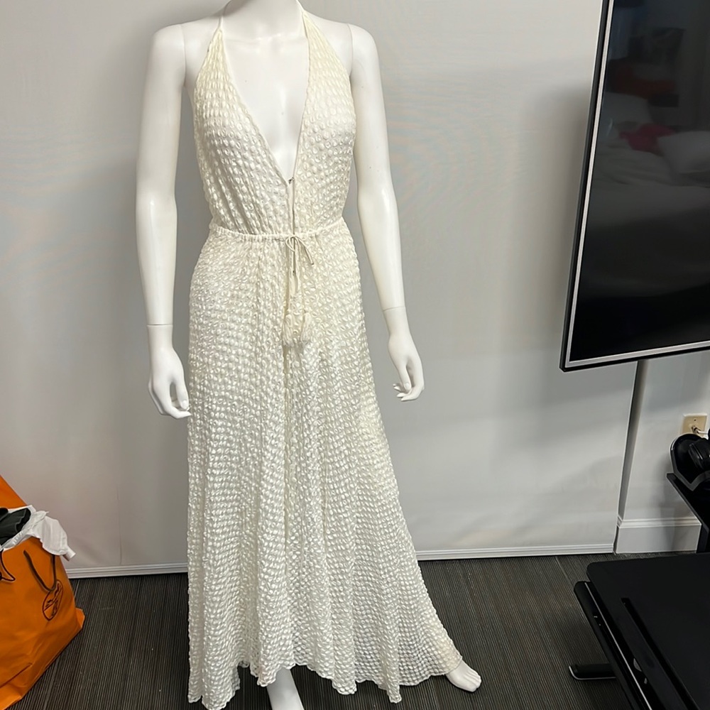 Beautiful maxi dress for the beach or for a cool all day dress up!